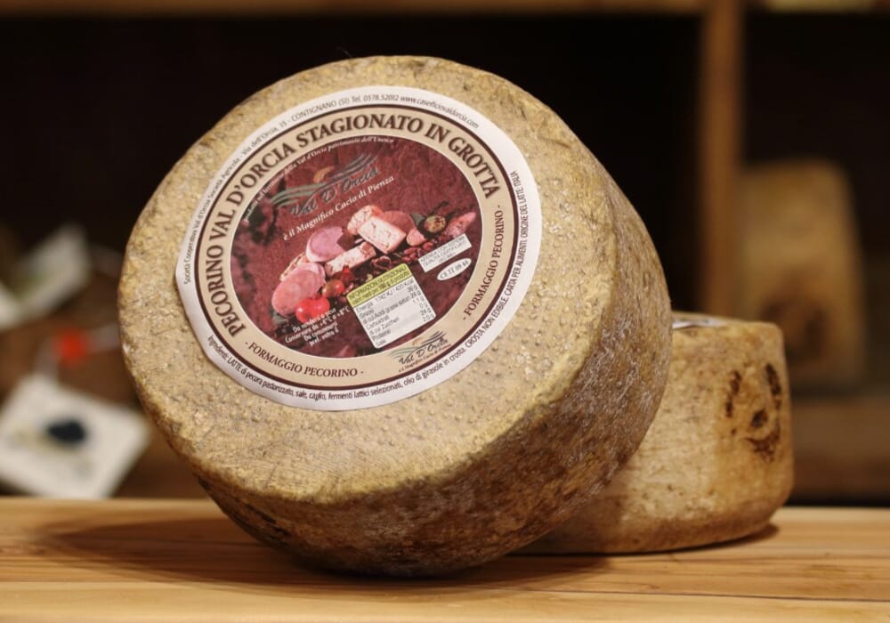 Pecorino Val d'Orcia stagionato in grotta